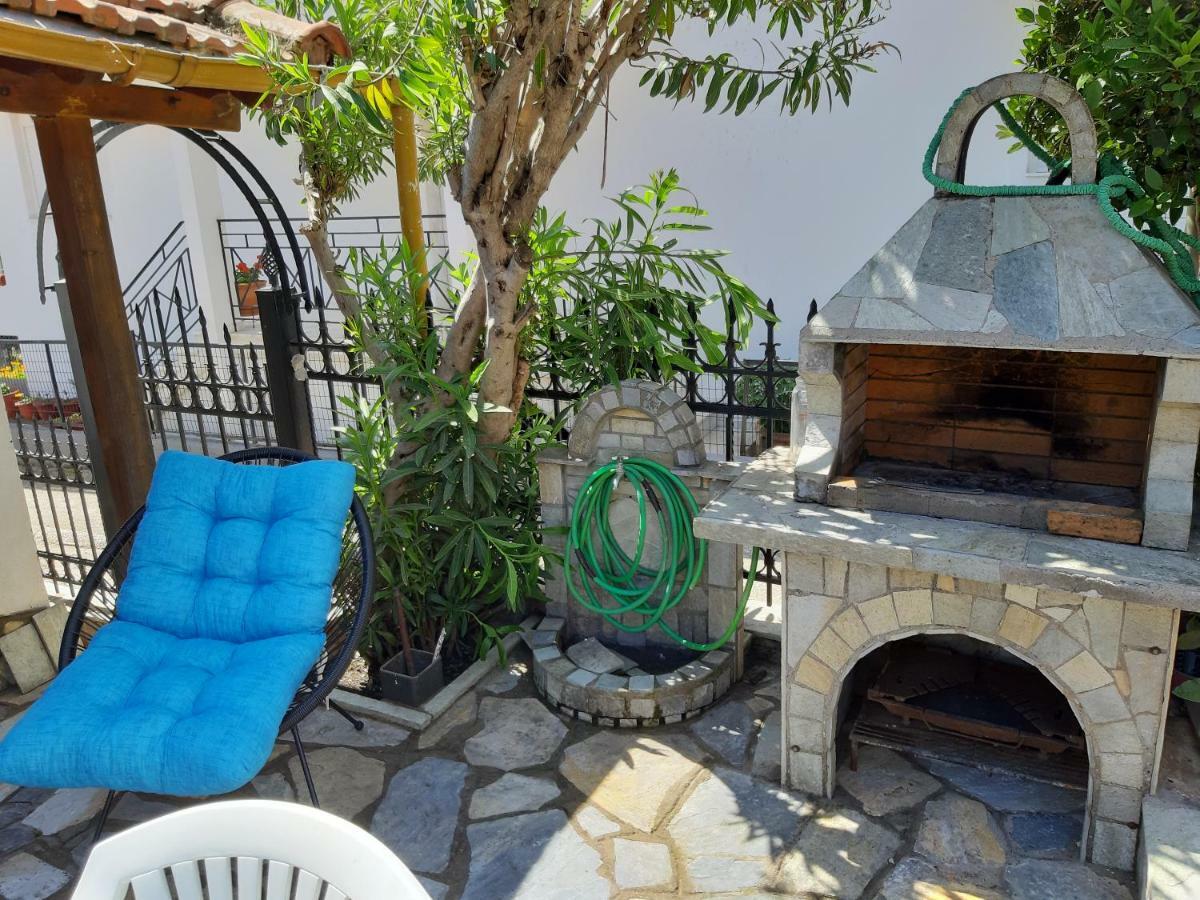 Captain'S Beauty & Wellness House Stratoni Esterno foto